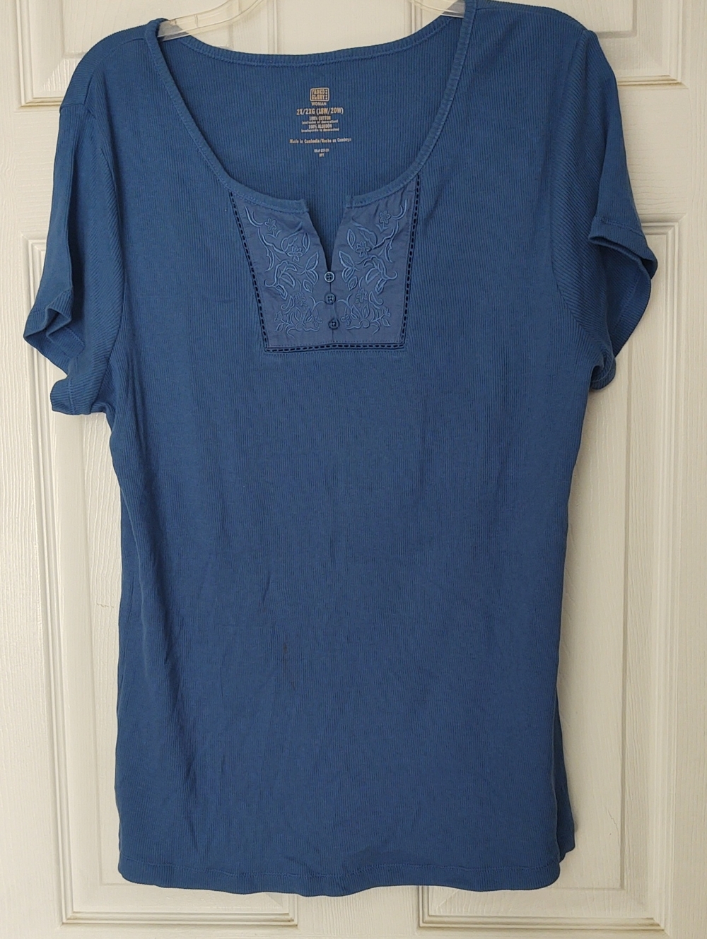Faded Glory Blue Short Sleeve Scoop Neck Top with Embroidered Yoke - 2X